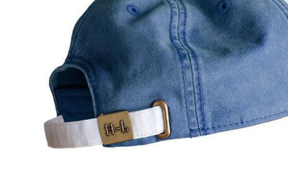 back of hat shows white clasp